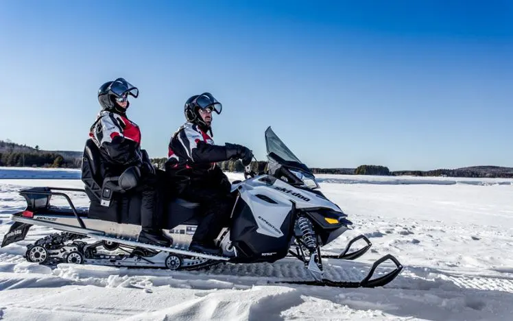 Twintour Motoneige voyage Canada Laponie